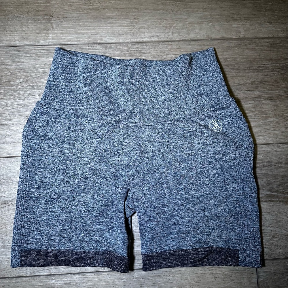 Grey countour shorts